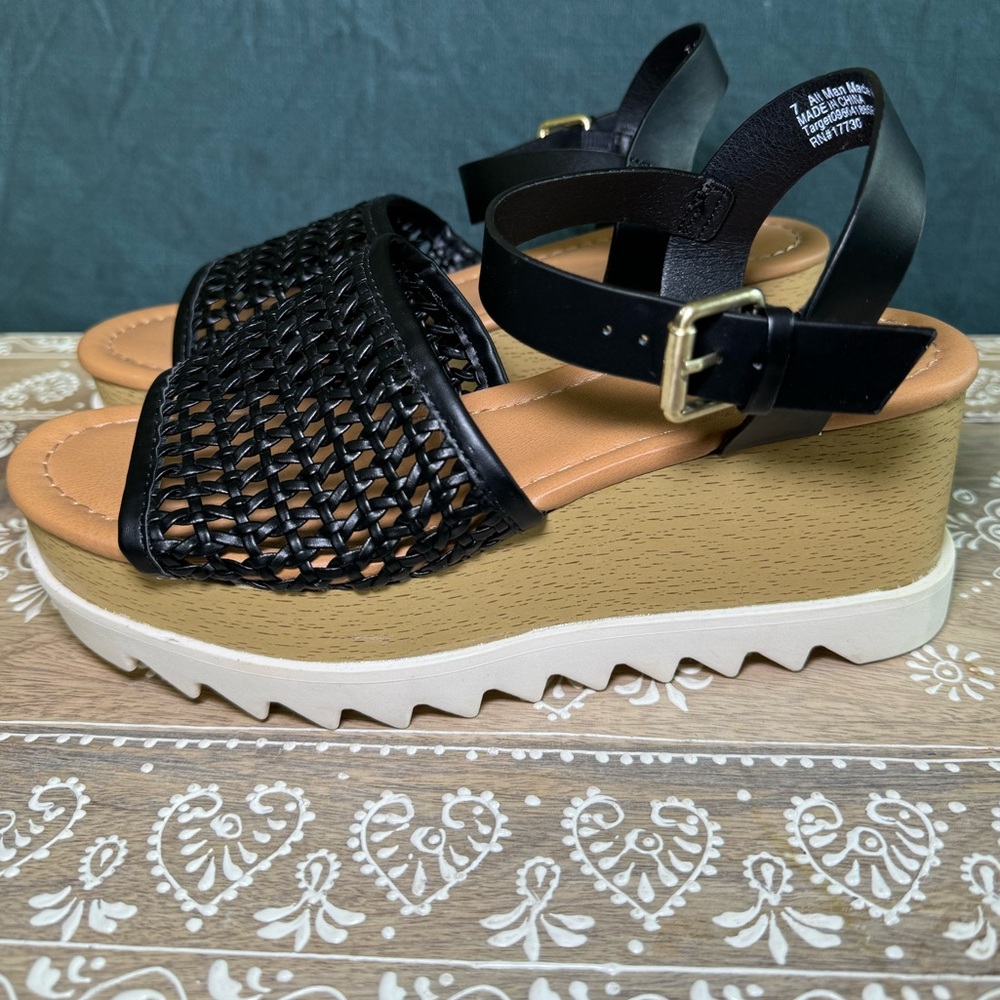 Universal Threads Platform Sandals - image 1